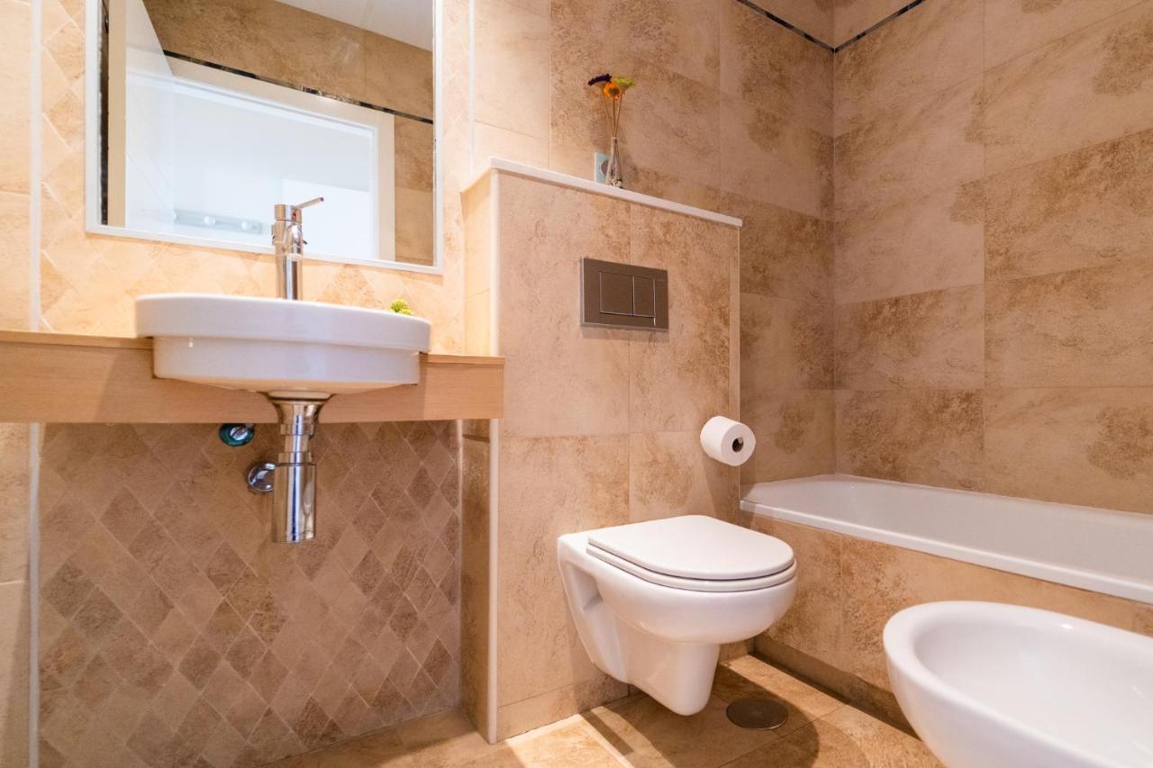 Primera Linea De Mar Con Piscina, Gimnasio Y Parking 2 Hab Y 2 Banos Villajoyosa Luaran gambar
